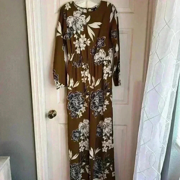 Who What Wear Floral Print Long Sleeve Brown Crew Neck Jumpsuit Size S - Picture 1 of 7